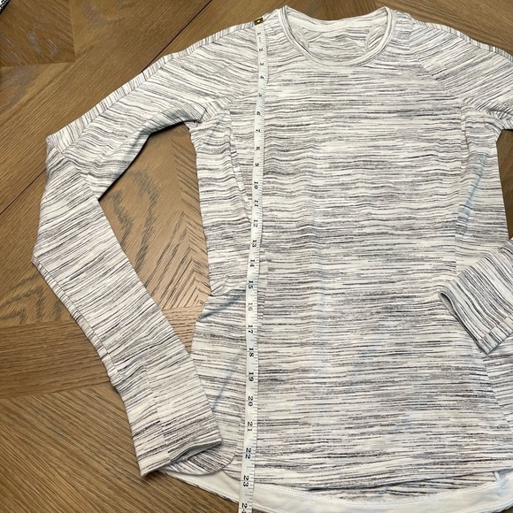 LULULEMON Runderful Long Sleeve Shirt - Space Dye Camo White Silver Spoon - Picture 4 of 8